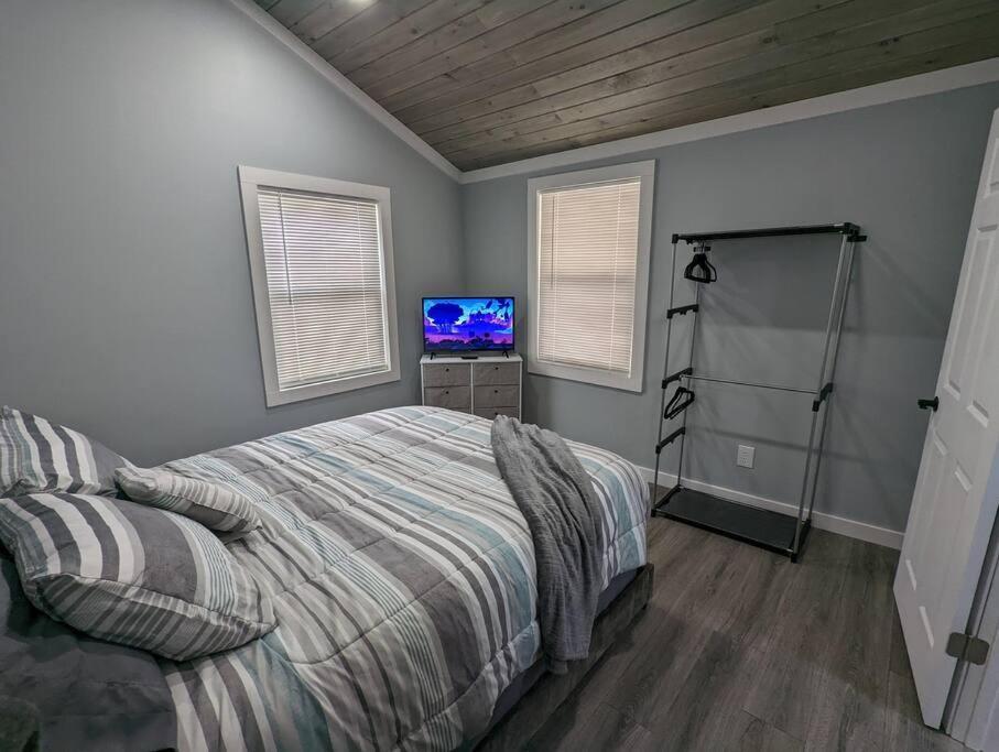 Summerlee Suite - Beautiful Remodeled Farmhouse Oak Hill Esterno foto