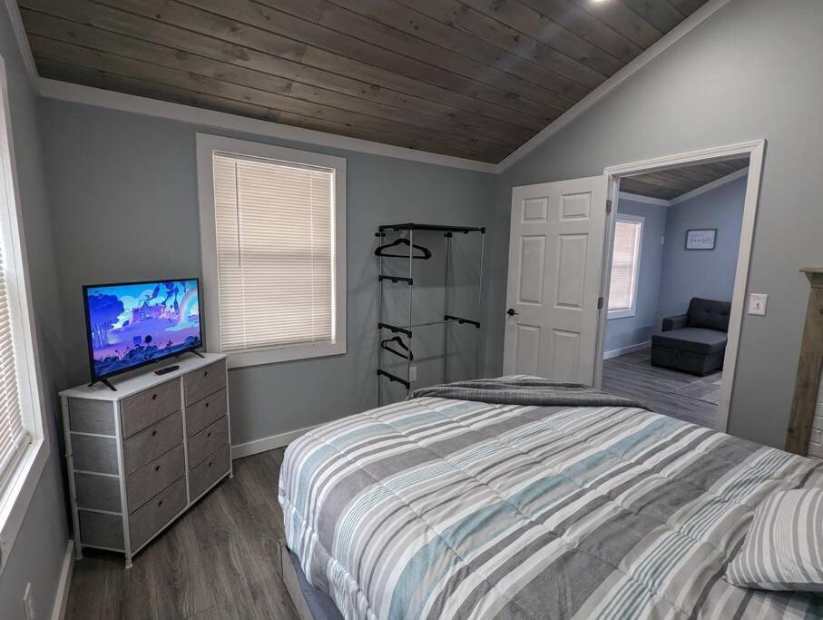 Summerlee Suite - Beautiful Remodeled Farmhouse Oak Hill Esterno foto
