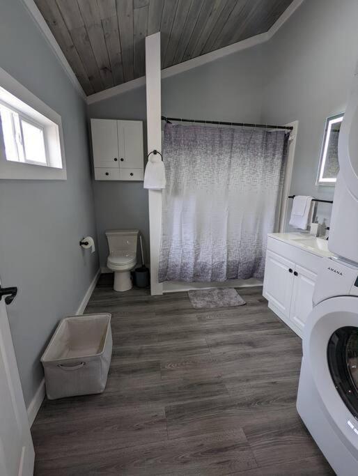 Summerlee Suite - Beautiful Remodeled Farmhouse Oak Hill Esterno foto